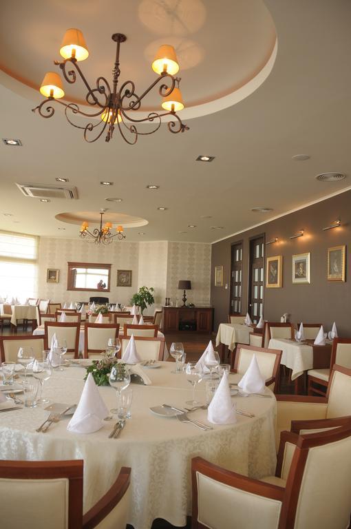 ורסאק Hotel Srbija מראה חיצוני תמונה