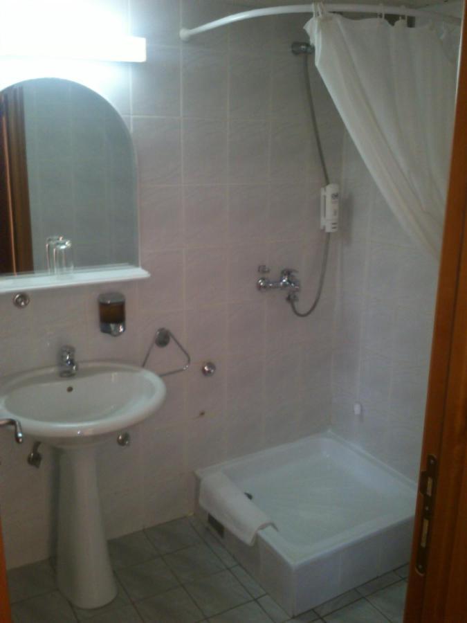 ורסאק Hotel Srbija מראה חיצוני תמונה